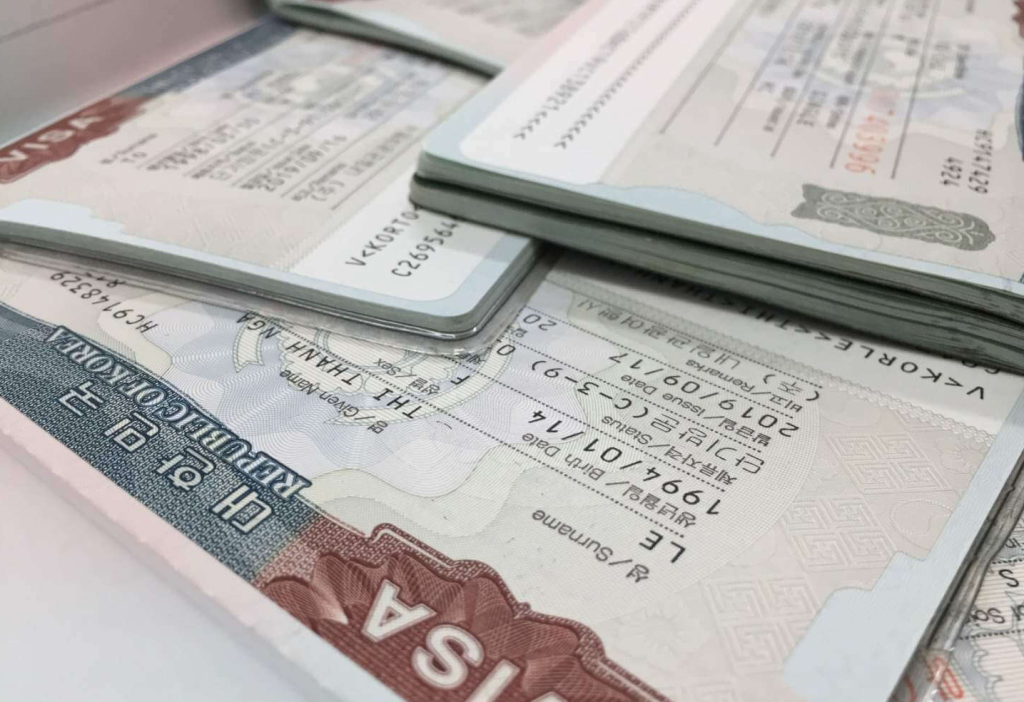 Visa D4-6 Hàn Quốc là loại visa được sử cho diện du học nghề giúp các bạn trẻ có cơ hội được trải nghiệm văn hóa việc làm tại Hàn.
